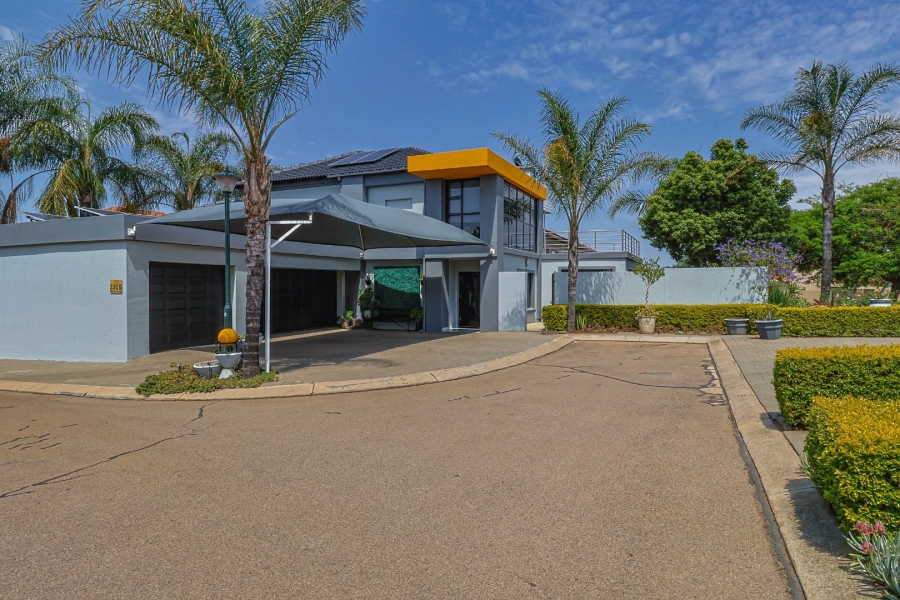 4 Bedroom Property for Sale in Amberfield Gauteng