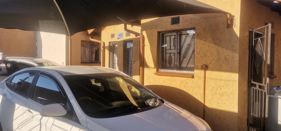 3 Bedroom Property for Sale in Ililiba Gauteng