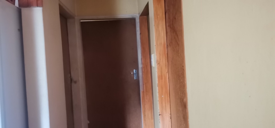 3 Bedroom Property for Sale in Ililiba Gauteng