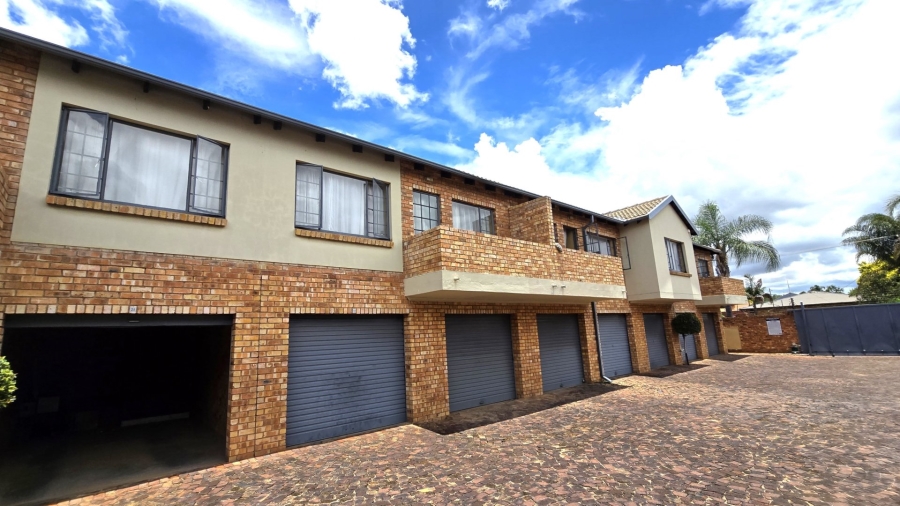 To Let 2 Bedroom Property for Rent in Wonderboom South Gauteng