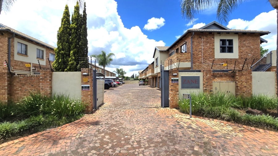 To Let 2 Bedroom Property for Rent in Wonderboom South Gauteng