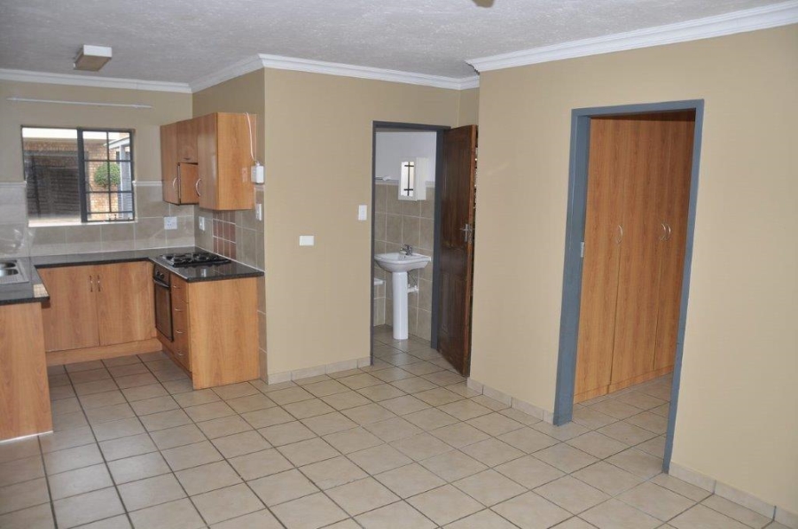 To Let 2 Bedroom Property for Rent in Wonderboom South Gauteng