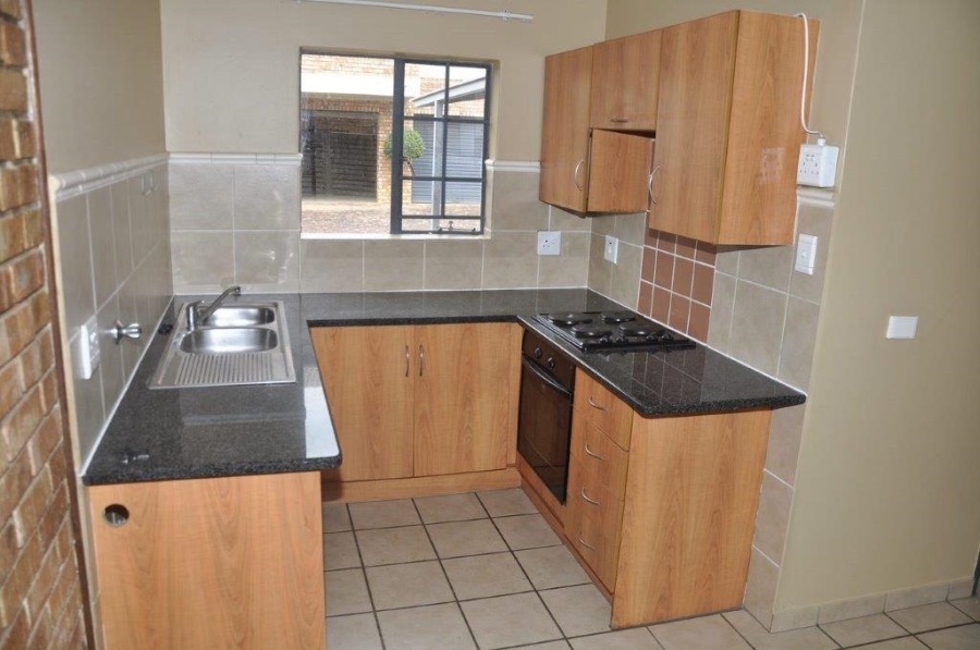 To Let 2 Bedroom Property for Rent in Wonderboom South Gauteng