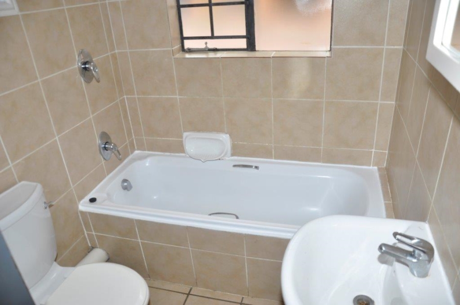 To Let 2 Bedroom Property for Rent in Wonderboom South Gauteng