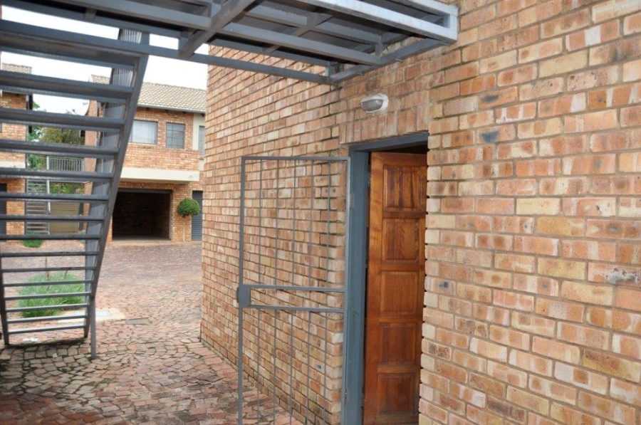 To Let 2 Bedroom Property for Rent in Wonderboom South Gauteng