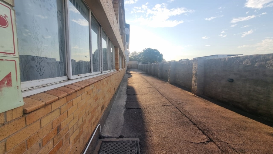 2 Bedroom Property for Sale in Gezina Gauteng