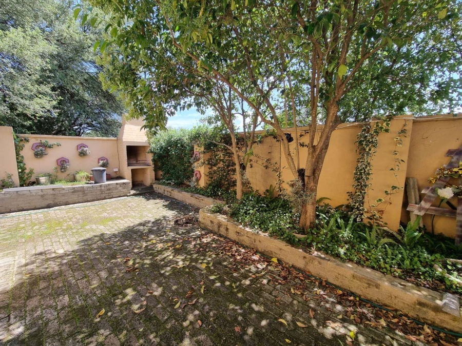 To Let 2 Bedroom Property for Rent in Vaaloewer Gauteng