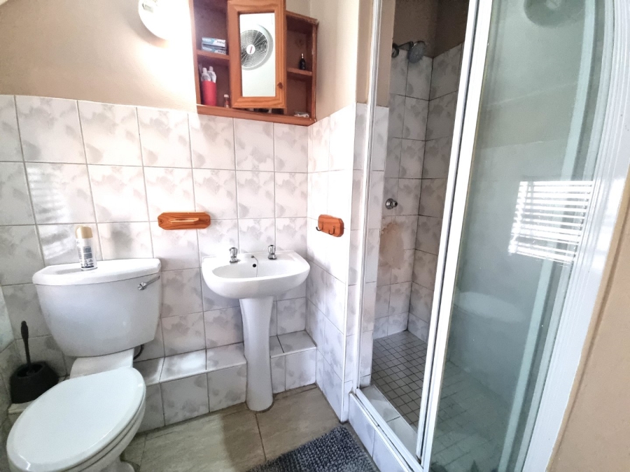 3 Bedroom Property for Sale in Terenure Gauteng