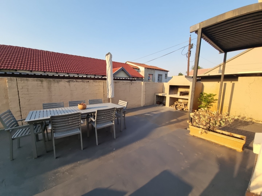 3 Bedroom Property for Sale in Terenure Gauteng