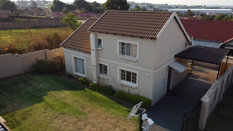 3 Bedroom Property for Sale in Terenure Gauteng