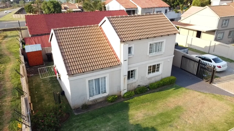 3 Bedroom Property for Sale in Terenure Gauteng