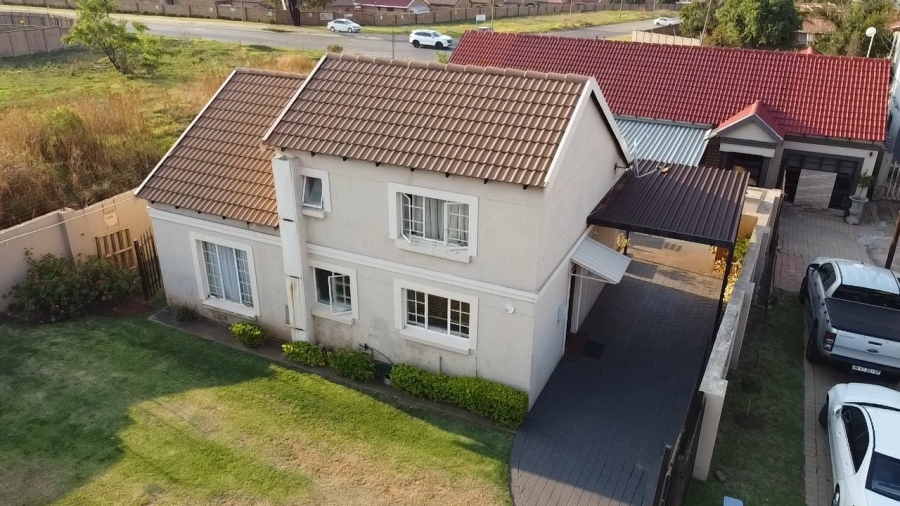 3 Bedroom Property for Sale in Terenure Gauteng