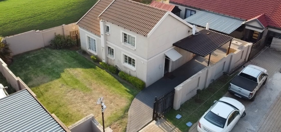 3 Bedroom Property for Sale in Terenure Gauteng