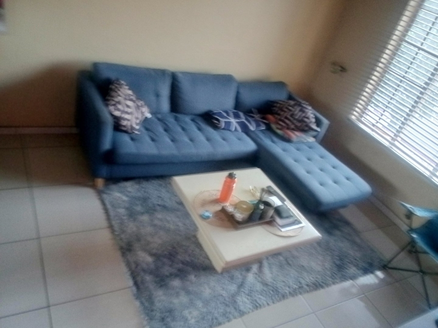 2 Bedroom Property for Sale in Heuwelsig Estate Gauteng