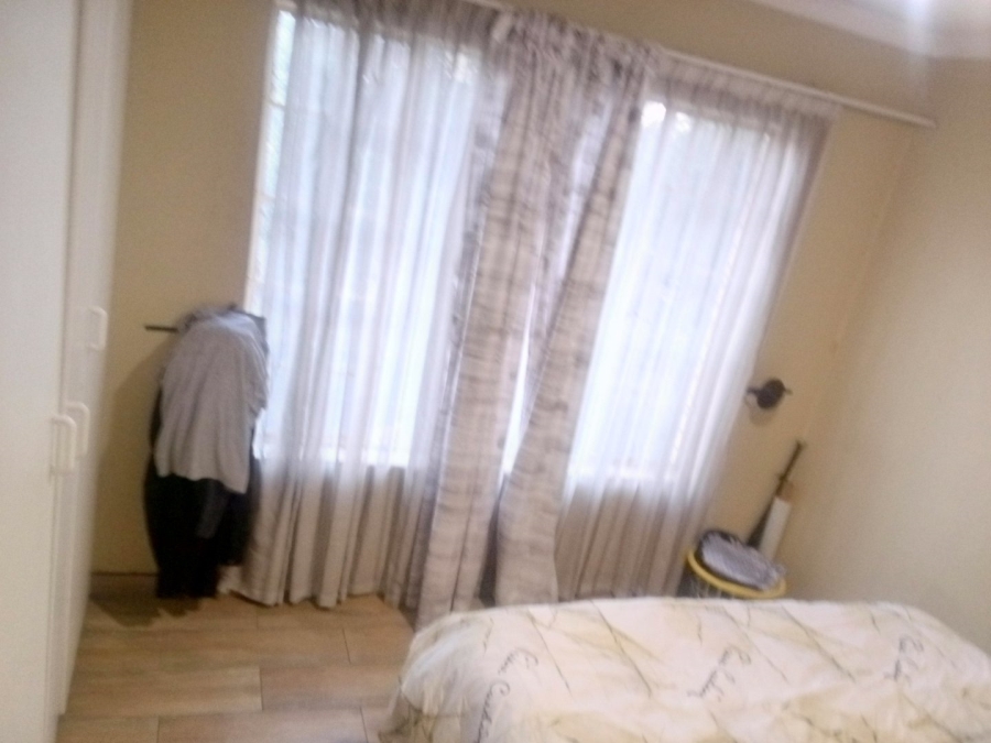 2 Bedroom Property for Sale in Heuwelsig Estate Gauteng