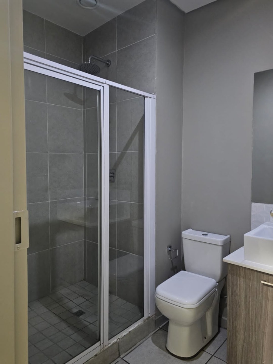 To Let 1 Bedroom Property for Rent in Rosebank Gauteng