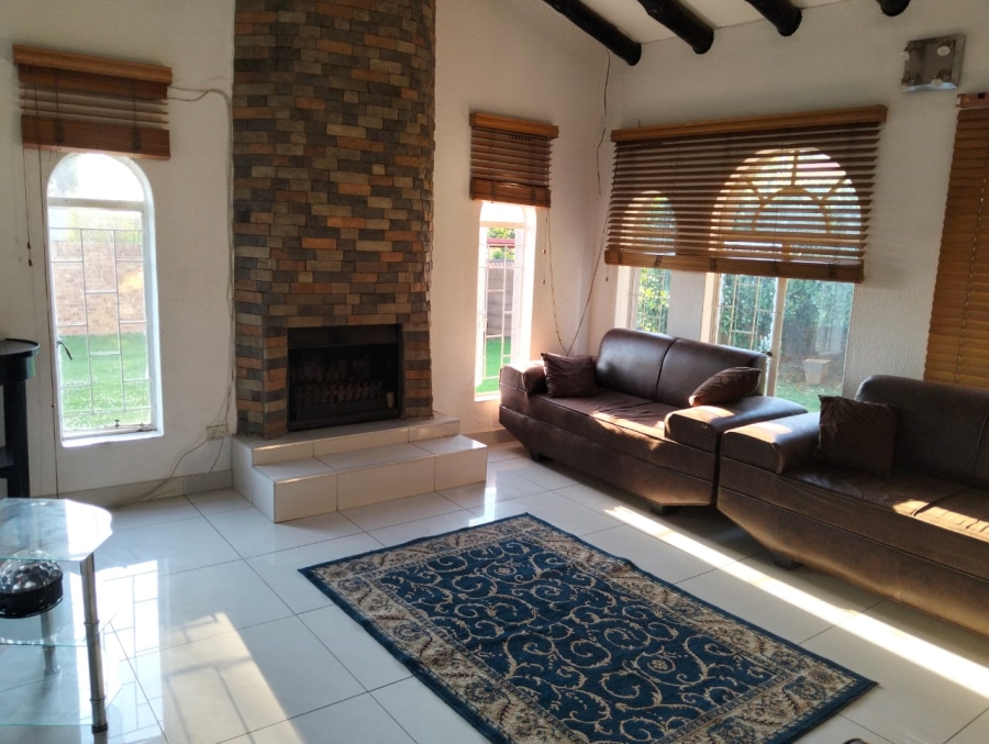 3 Bedroom Property for Sale in Glen Marais Gauteng