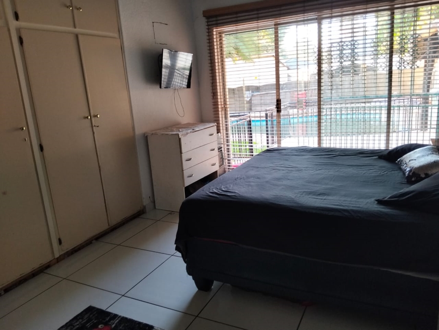3 Bedroom Property for Sale in Glen Marais Gauteng