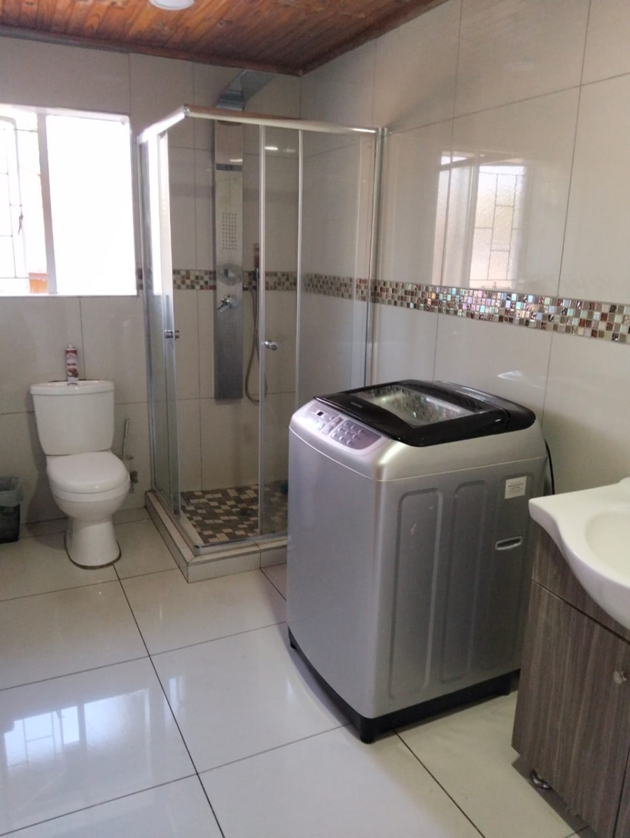 3 Bedroom Property for Sale in Glen Marais Gauteng