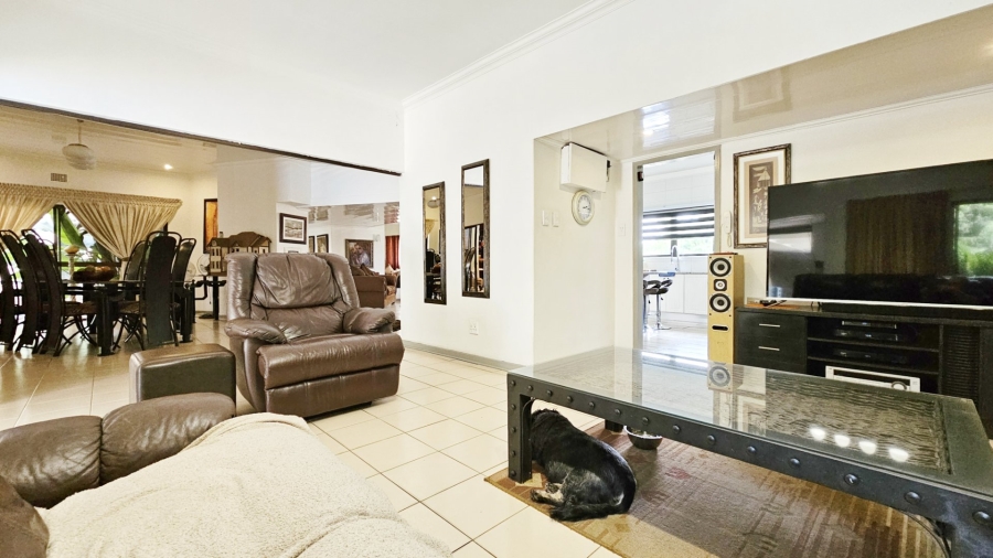 4 Bedroom Property for Sale in Three Rivers Proper Gauteng