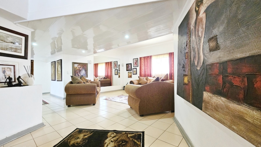 4 Bedroom Property for Sale in Three Rivers Proper Gauteng