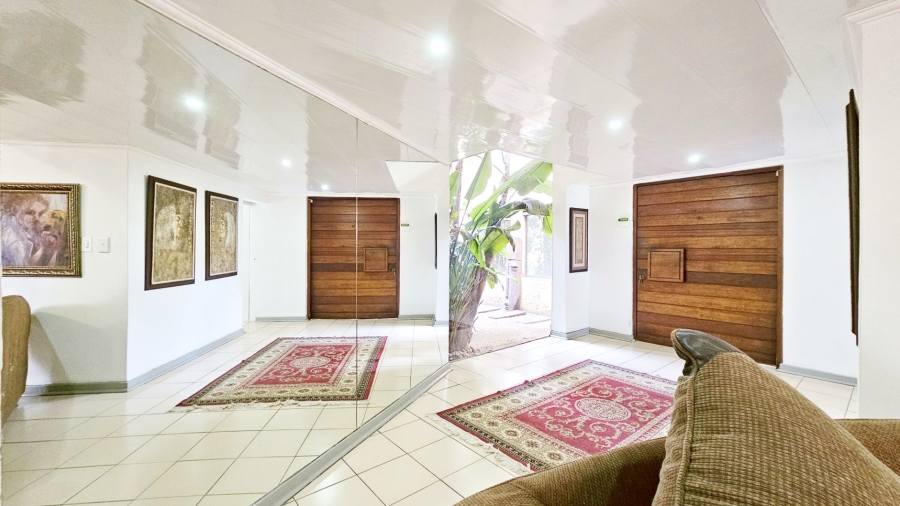 4 Bedroom Property for Sale in Three Rivers Proper Gauteng