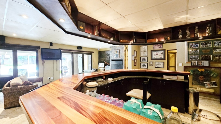 4 Bedroom Property for Sale in Three Rivers Proper Gauteng