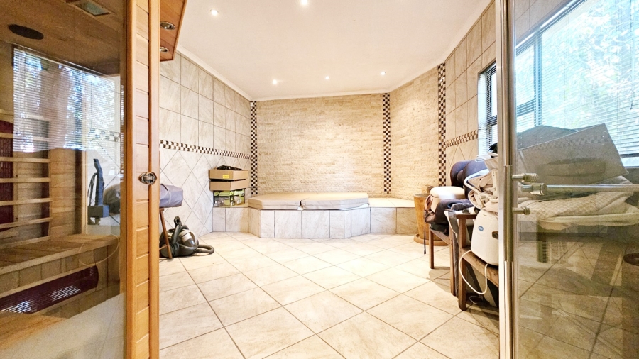 4 Bedroom Property for Sale in Three Rivers Proper Gauteng