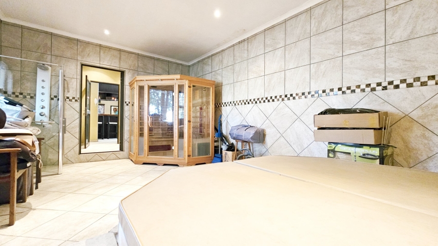 4 Bedroom Property for Sale in Three Rivers Proper Gauteng