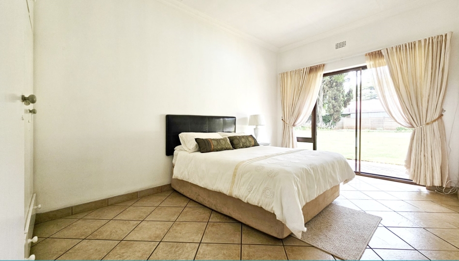 4 Bedroom Property for Sale in Three Rivers Proper Gauteng