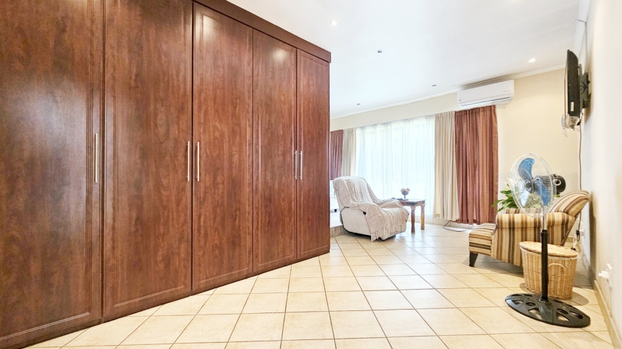 4 Bedroom Property for Sale in Three Rivers Proper Gauteng