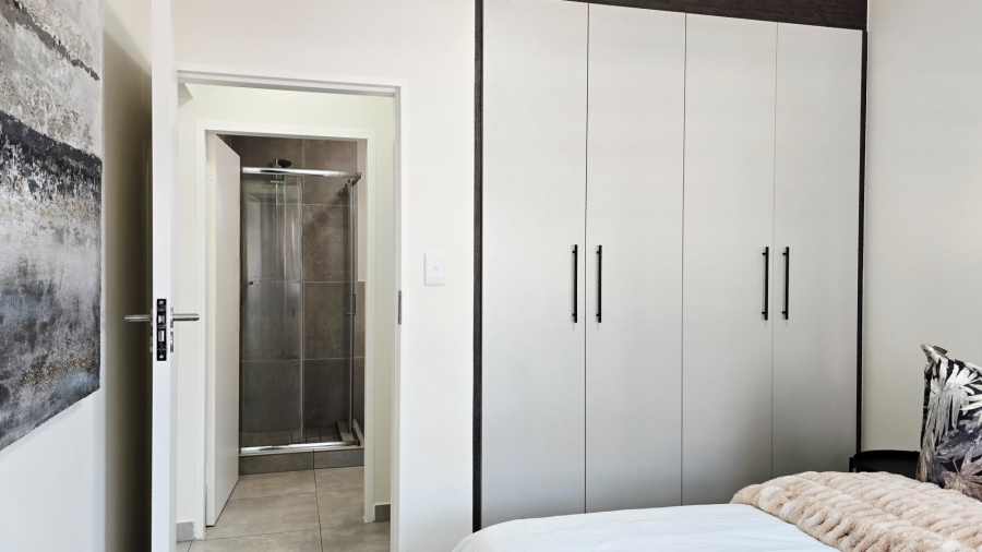 1 Bedroom Property for Sale in Lilianton Gauteng