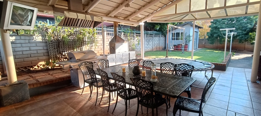 3 Bedroom Property for Sale in Magalieskruin Gauteng