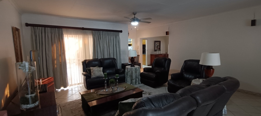3 Bedroom Property for Sale in Magalieskruin Gauteng