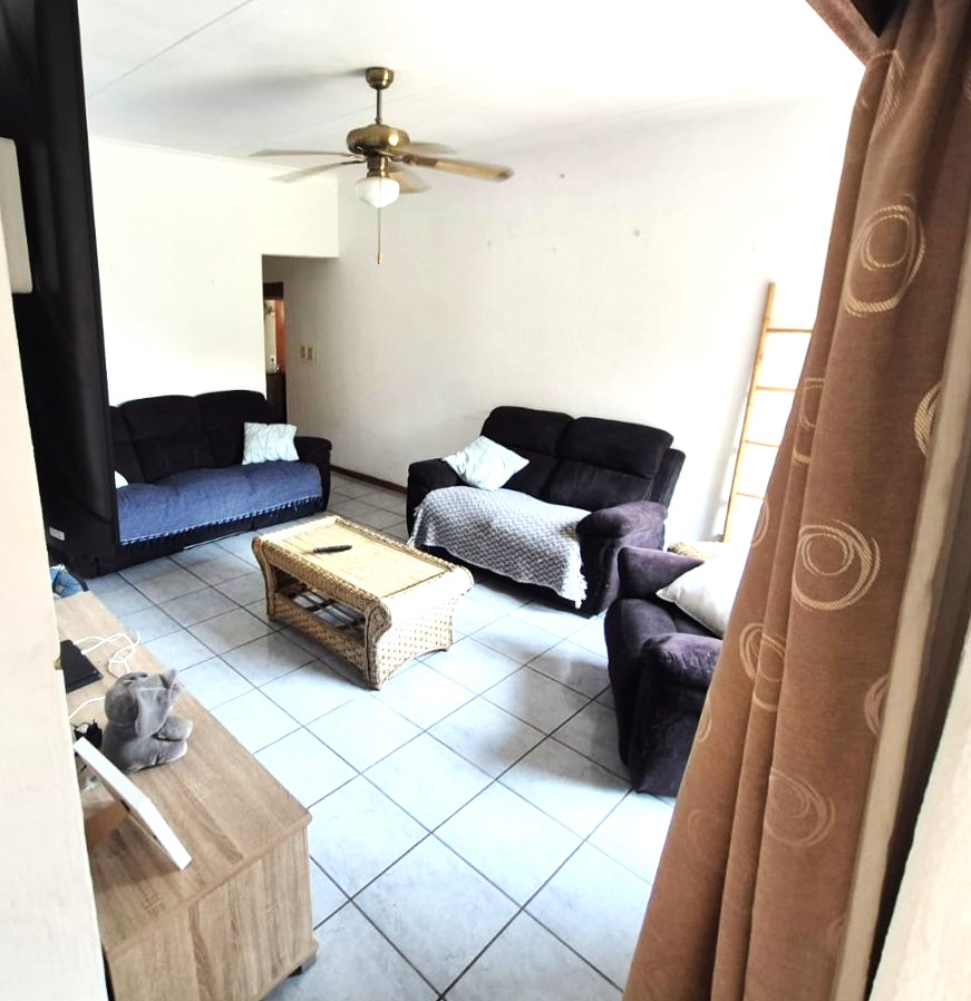 3 Bedroom Property for Sale in Country View Gauteng