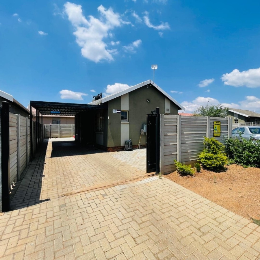 2 Bedroom Property for Sale in Sky City Gauteng