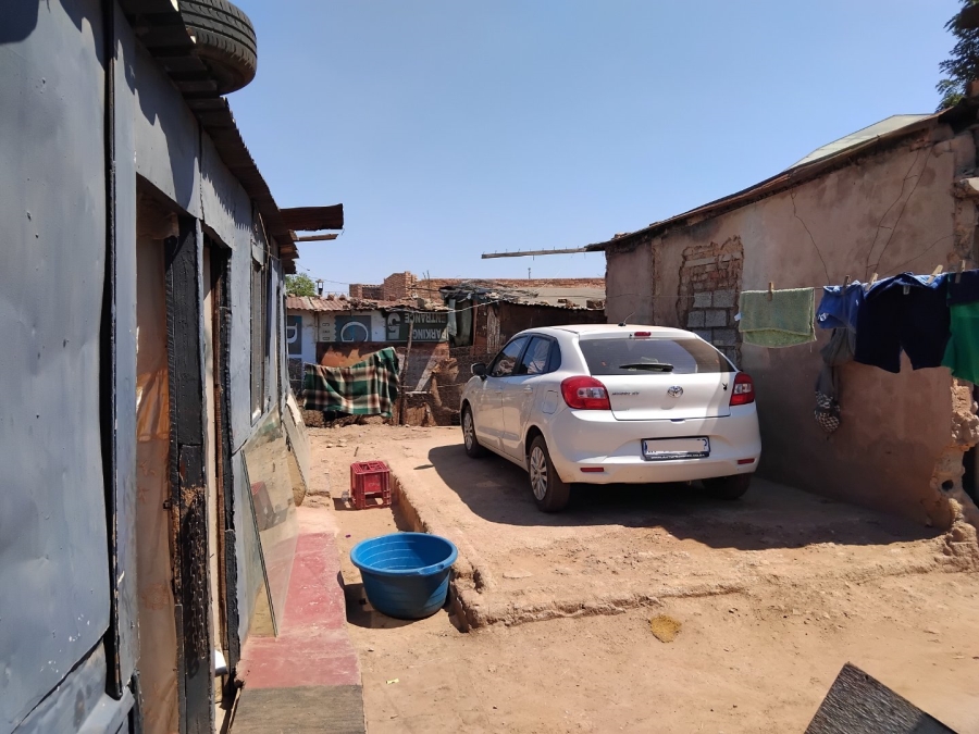 2 Bedroom Property for Sale in Duduza Gauteng