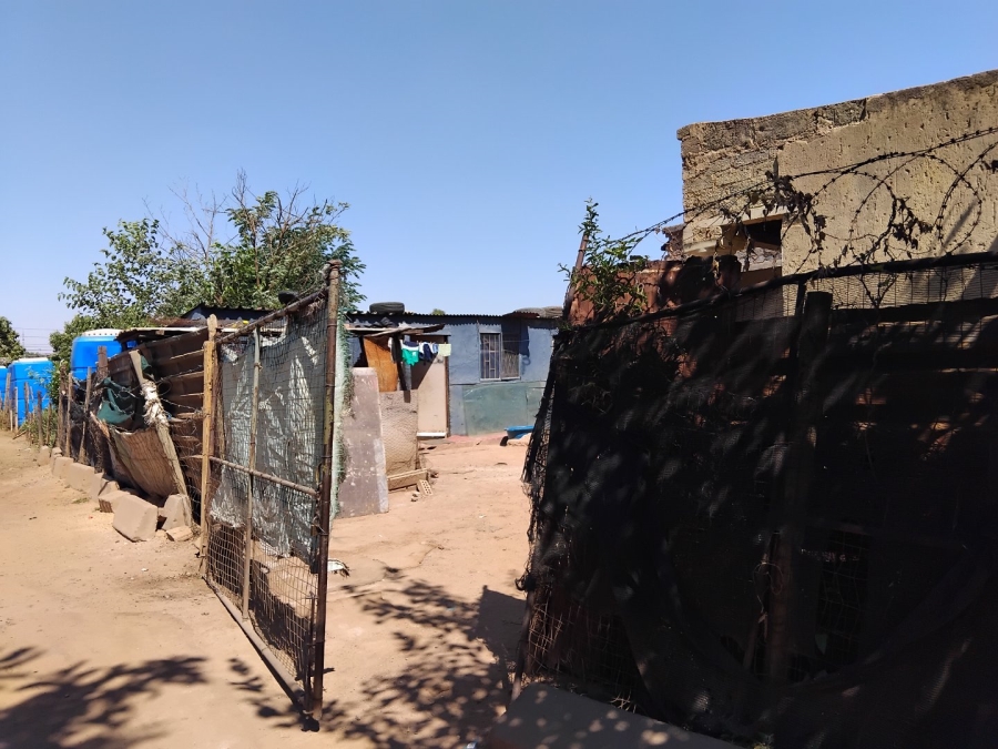 2 Bedroom Property for Sale in Duduza Gauteng