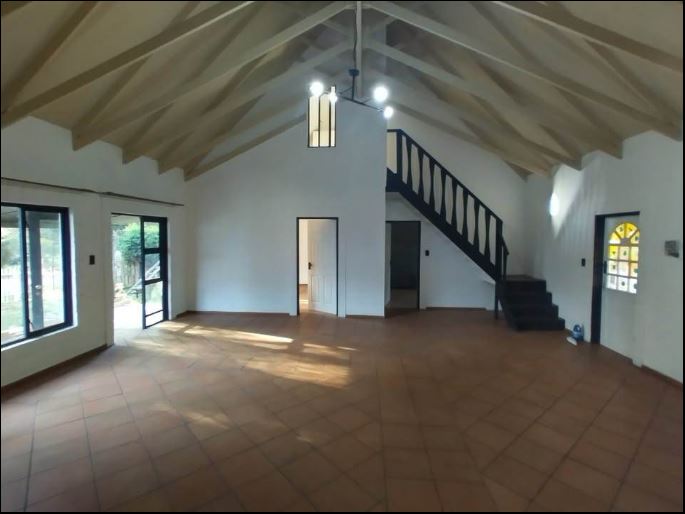 7 Bedroom Property for Sale in Glen Austin Gauteng