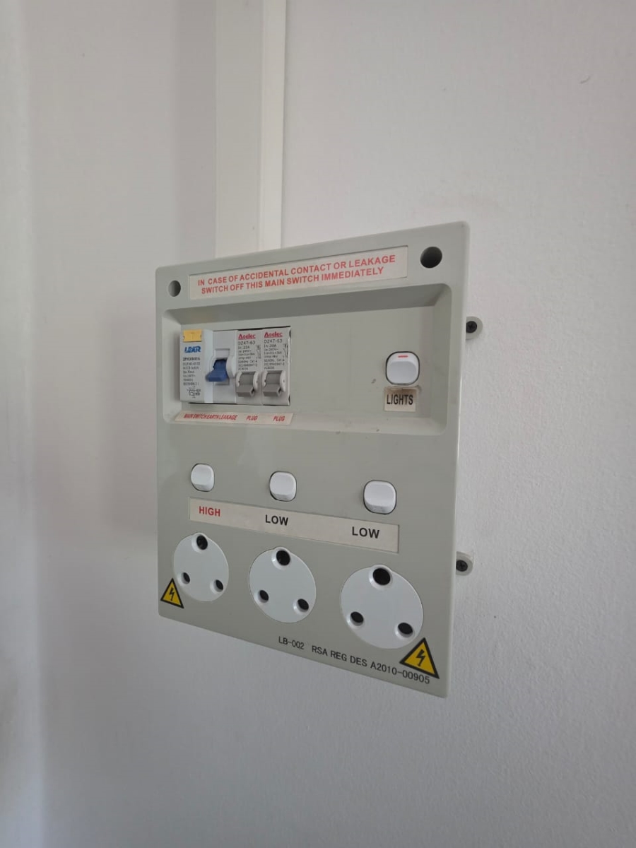 Commercial Property for Sale in Wonderpark Estate Gauteng