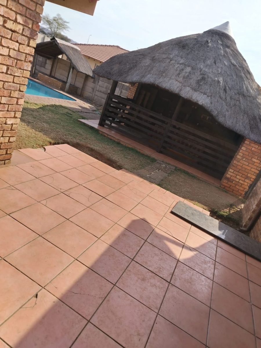 4 Bedroom Property for Sale in Doornpoort Gauteng