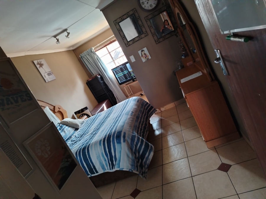 4 Bedroom Property for Sale in Doornpoort Gauteng