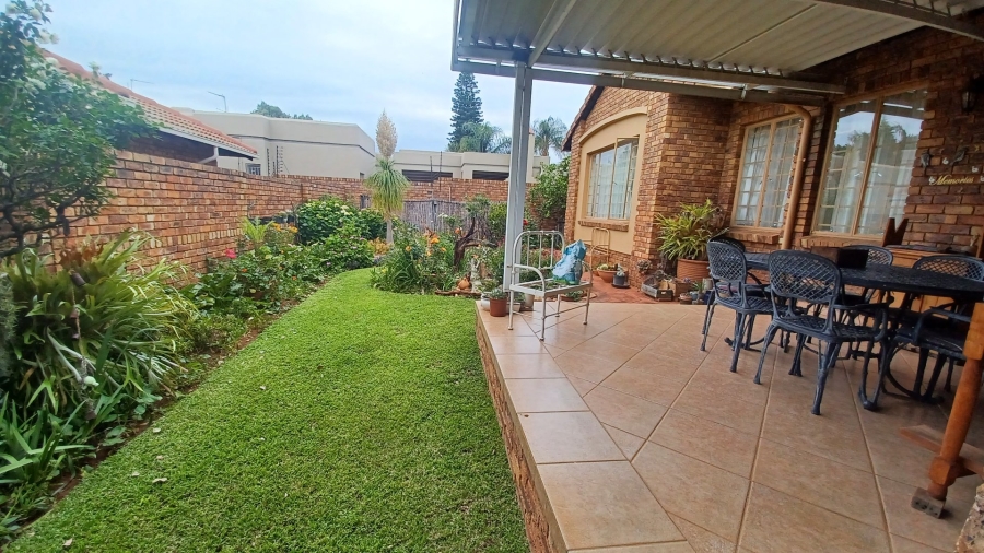 3 Bedroom Property for Sale in Magalieskruin Gauteng