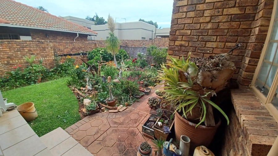 3 Bedroom Property for Sale in Magalieskruin Gauteng