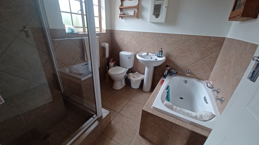 3 Bedroom Property for Sale in Magalieskruin Gauteng