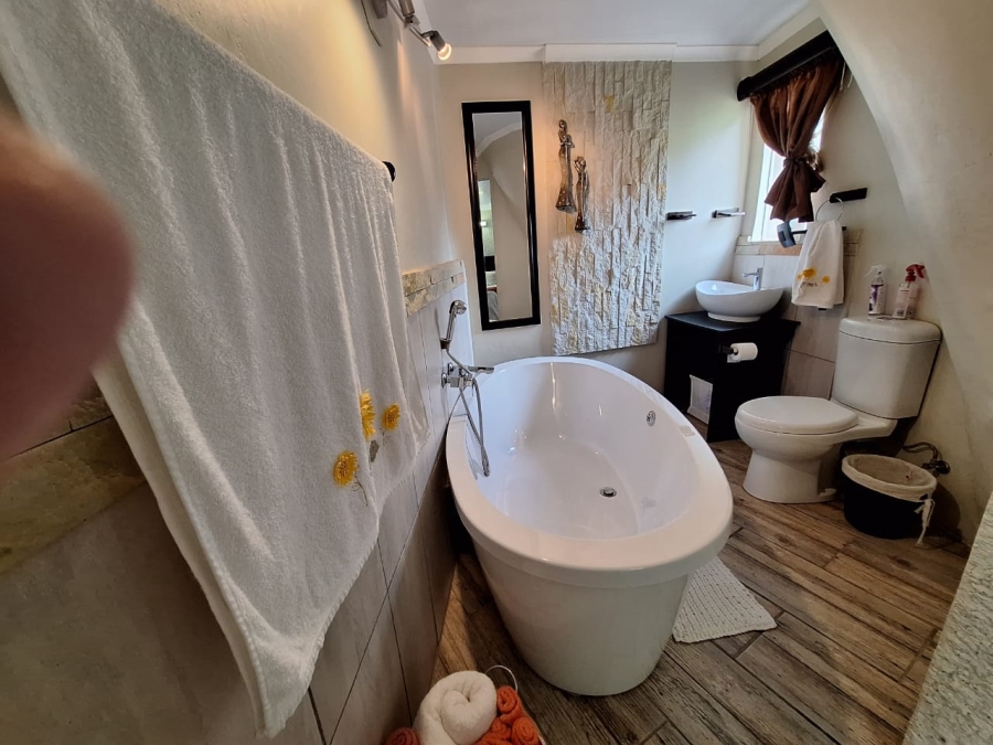 5 Bedroom Property for Sale in Vaal Marina Gauteng