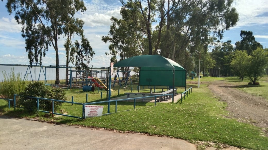 5 Bedroom Property for Sale in Vaal Marina Gauteng