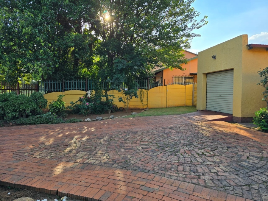 To Let 3 Bedroom Property for Rent in Marlands Gauteng