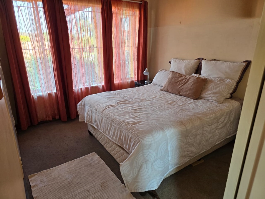 To Let 3 Bedroom Property for Rent in Marlands Gauteng