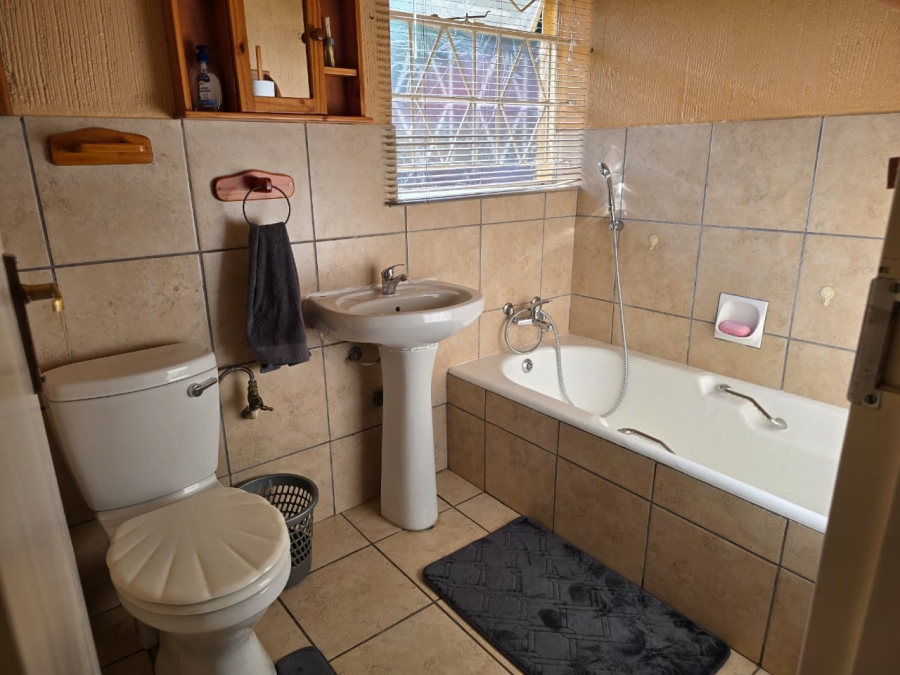 To Let 3 Bedroom Property for Rent in Marlands Gauteng